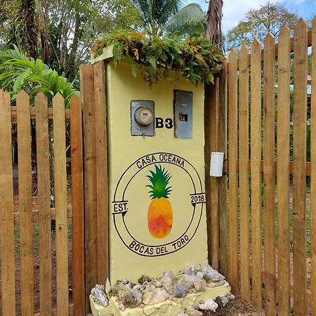 Casa Oceana Bed & Breakfast Bocas Town Exterior photo